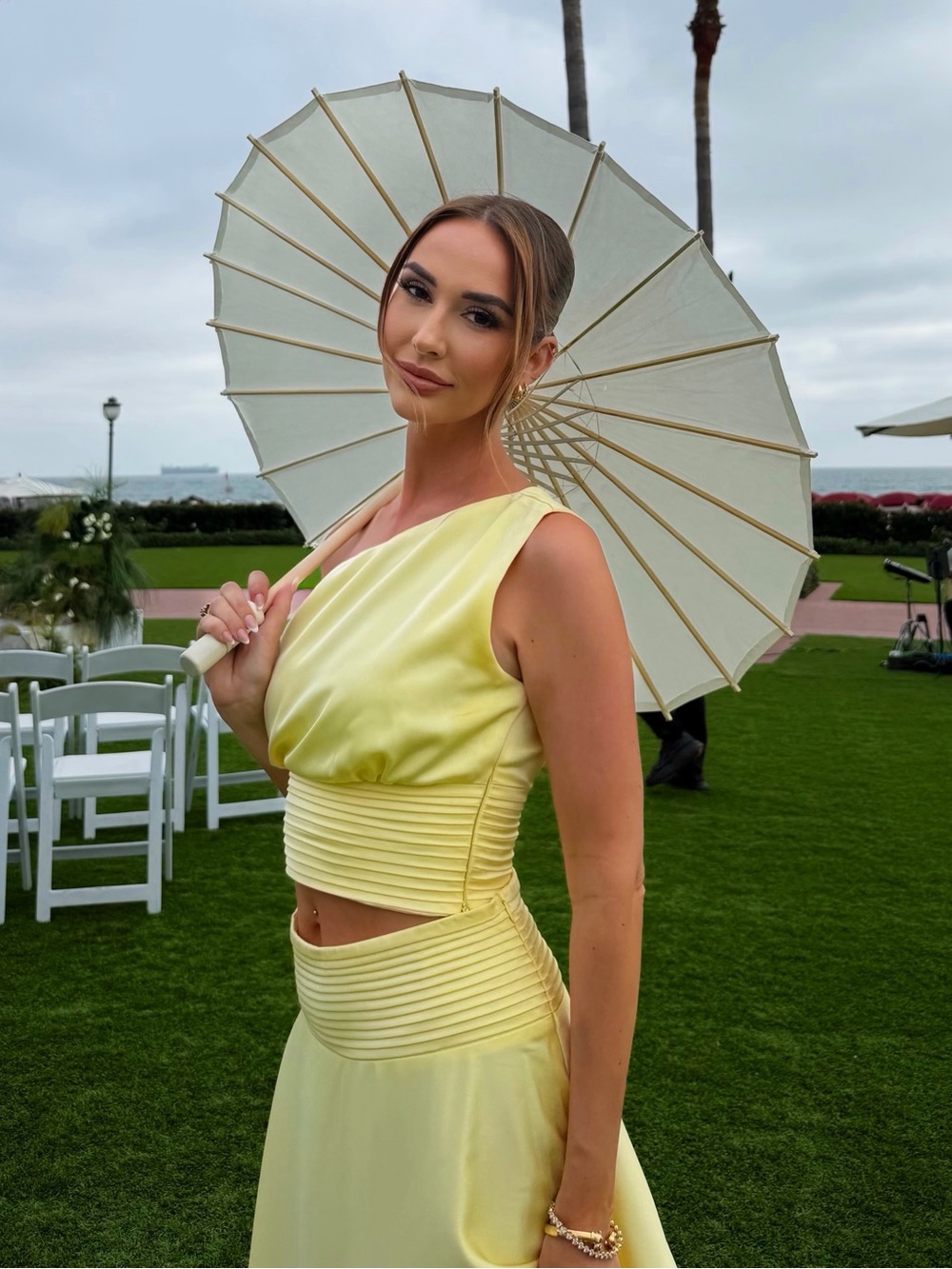 One-Shoulder Yellow Two Piece set - Picture 4 of 7